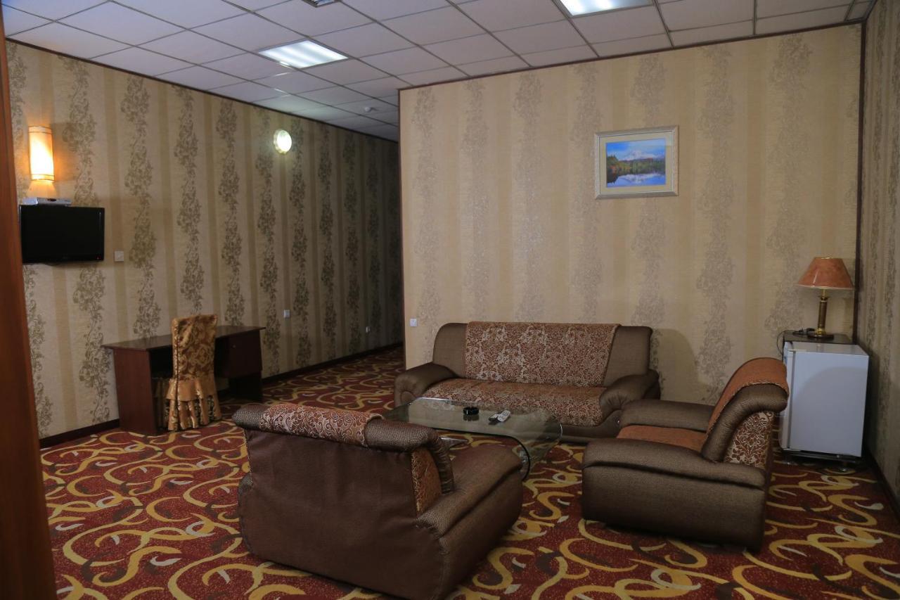 Dangara Hotel Kokand Exterior foto